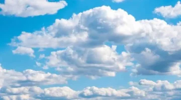 توقعات جوية غداً شبورة ورياح وأتربة مثيرة في عدة مناطق